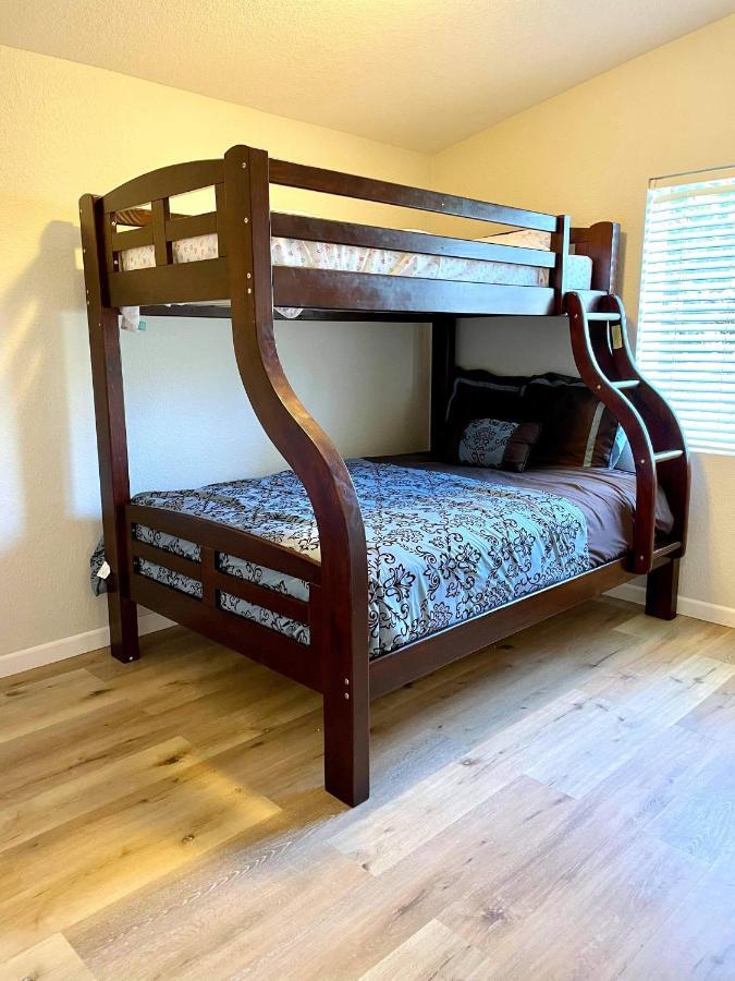 Yosemite Escapes - Pine Mountain Lake Groveland Exterior photo